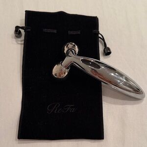 Authentic Re Fa Carat Ray face: Silver Facial Roller